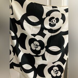 Silk Wool Blend Scarf Shawl Wrap Camellia White Black